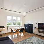 Appartamento Renovated Stylish Flat At The Castle&metro *