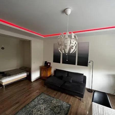 Renovated Stylish Flat At The Castle&metro *