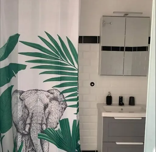 Renovated Stylish Flat At The Castle&metro Apartament Budapesta