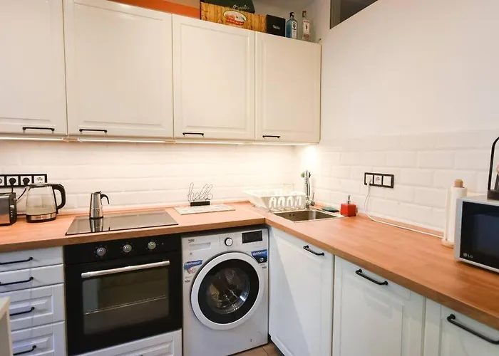 Renovated Stylish Flat At The Castle&metro Apartamento *